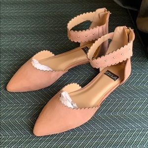 NWB NYLA pointed toe ankle strap ballet flat